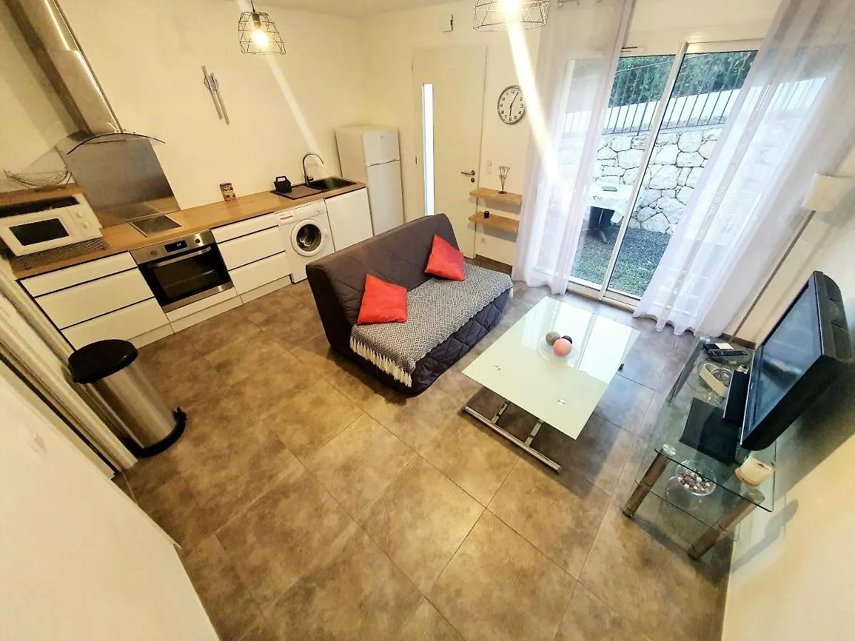 Appartement F2 neuf calme climatisé wifi parking - 1,5 km mer Cagnes-sur-Mer France