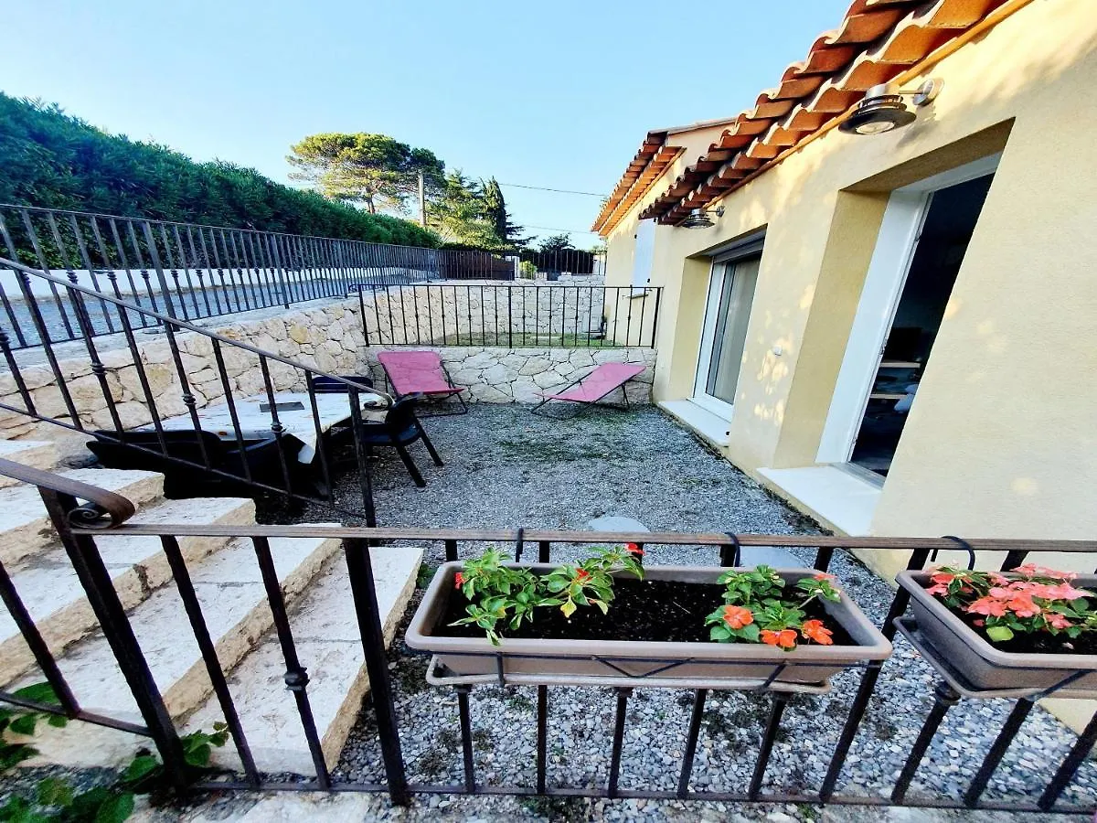 F2 Neuf Calme Climatise Wifi Parking - 1,5 Km Mer Cagnes-sur-Mer